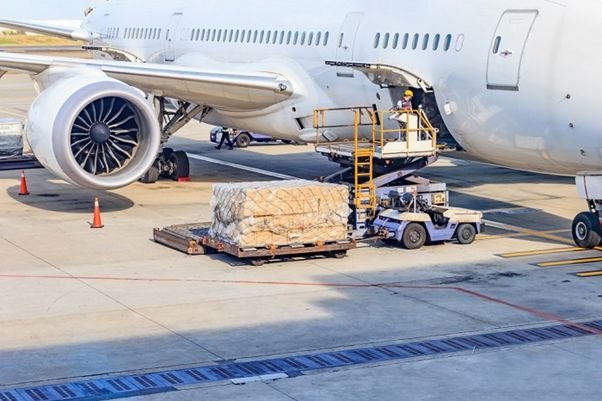 اهمیت حمل و نقل هوایی در تجارت بین الملل