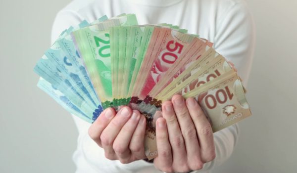 قیمت دلار کانادا در نوا اسکوشیا
