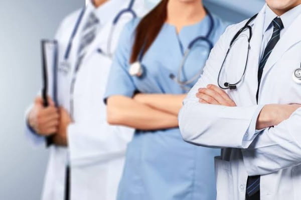 بهترین پزشک شیراز کیست؟ معرفی بهترین دکتر های شیراز + آدرس و شماره تلفن 2 بهترین دکتر فوق تخصص داخلی شیراز